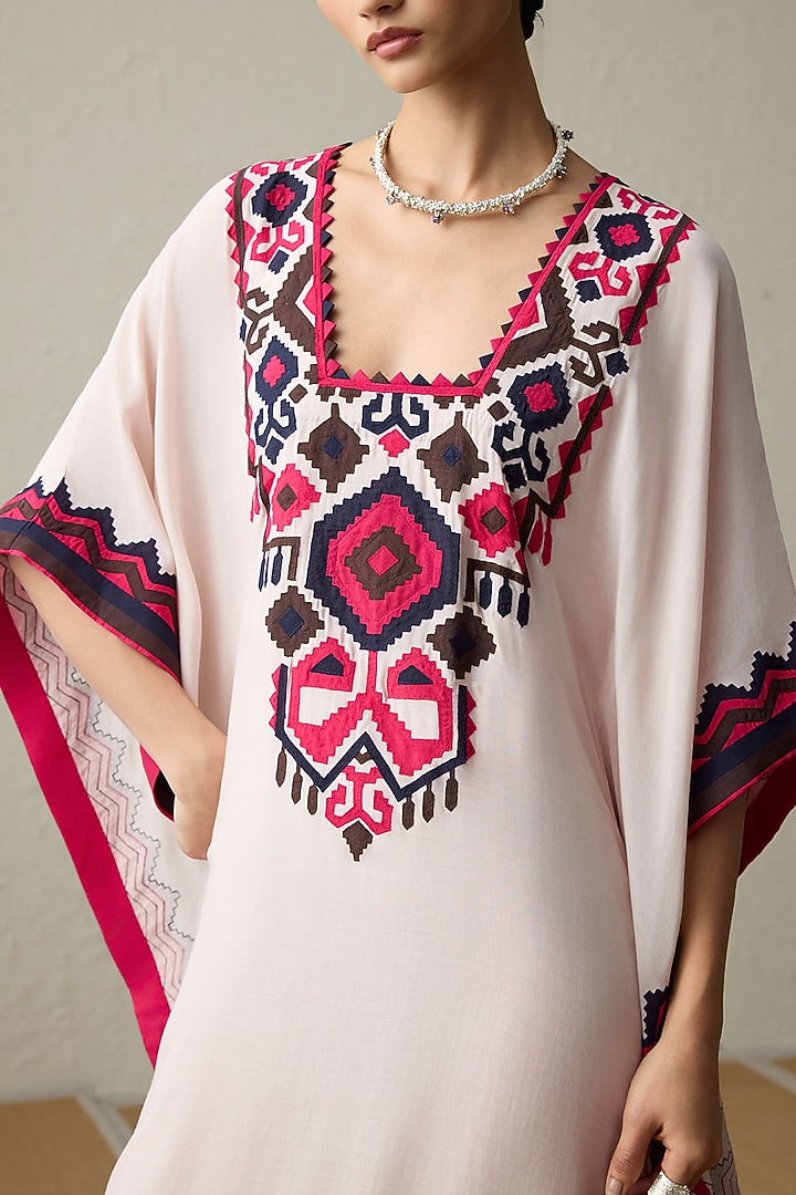 Baby Pink Muslin Applique Work Kaftan by Sureena Chowdhri at Pernia's Pop Up Shop