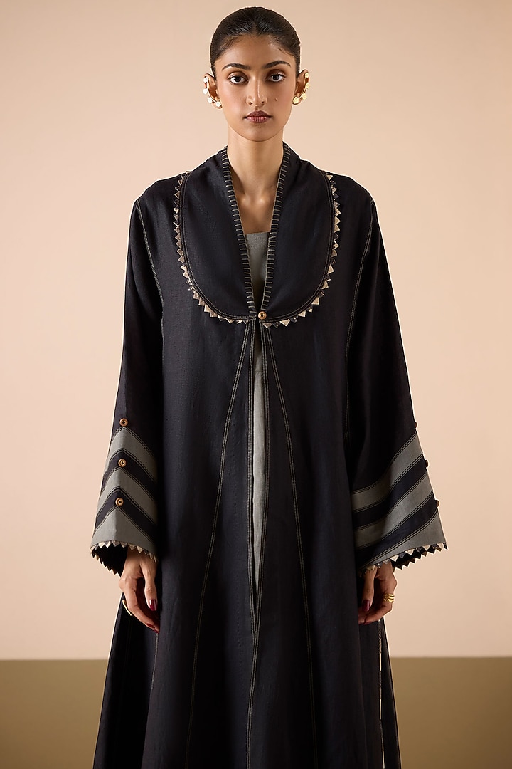 Black & Sage Linen Abaya Vacation Dress by Sureena Chowdhri at Pernia's Pop Up Shop