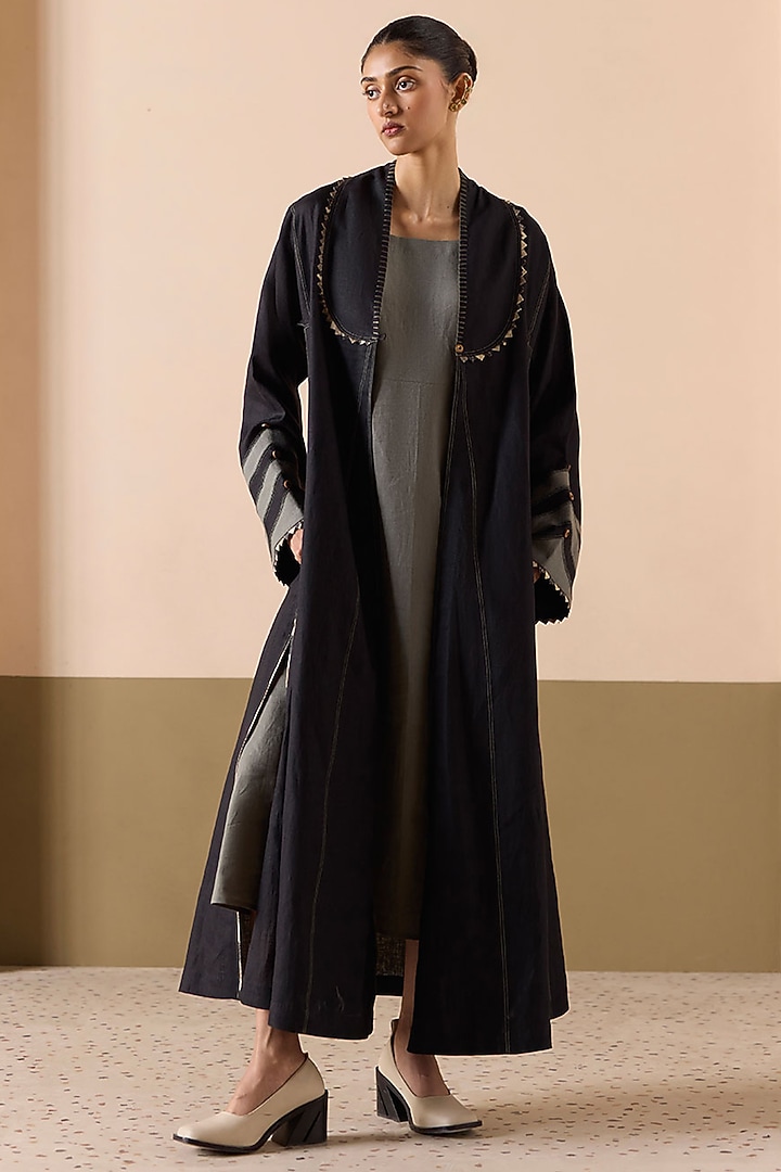 Black & Sage Linen Abaya Vacation Dress by Sureena Chowdhri at Pernia's Pop Up Shop