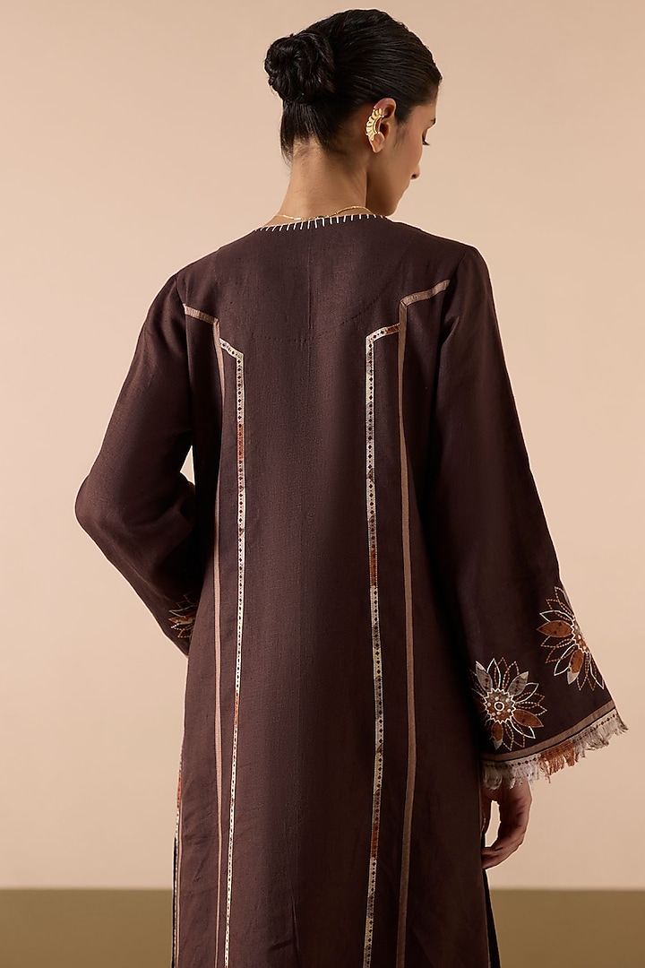 Brown Linen Applique & Thread Work Kaftan by Sureena Chowdhri at Pernia's Pop Up Shop