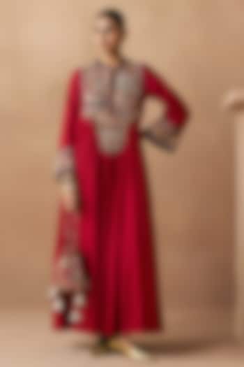 Deep Red Silk Chanderi Zardosi Embroidered Wedding Anarkali by Sureena Chowdhri at Pernia's Pop Up Shop