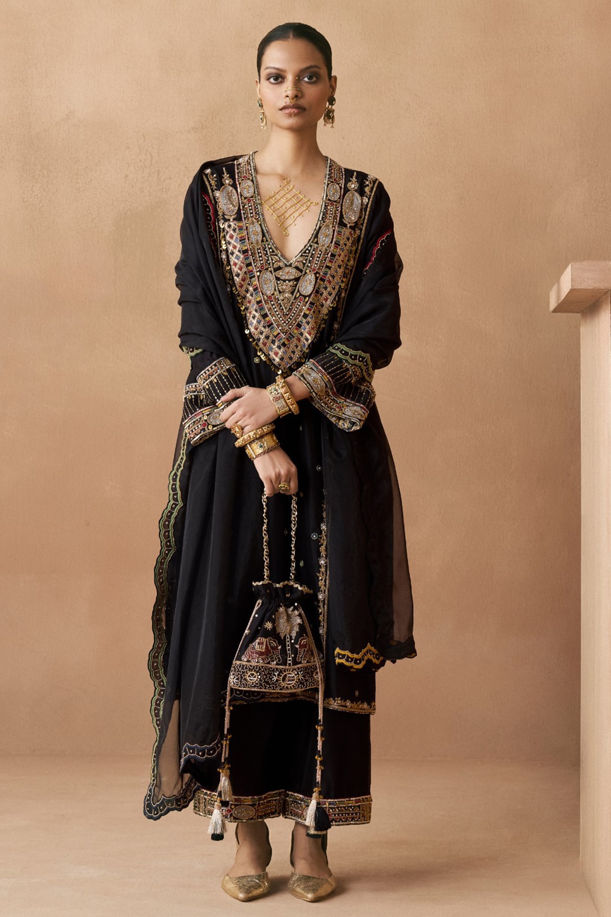 Sureena Chowdhri Black Silk Chanderi Zardosi Embroidered Kurta Set