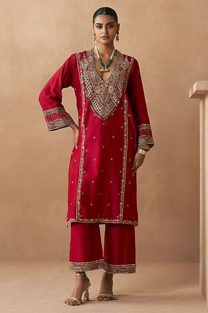 Deep Red Silk Chanderi Zardosi Embroidered Kurta Set by Sureena Chowdhri at Pernia's Pop Up Shop