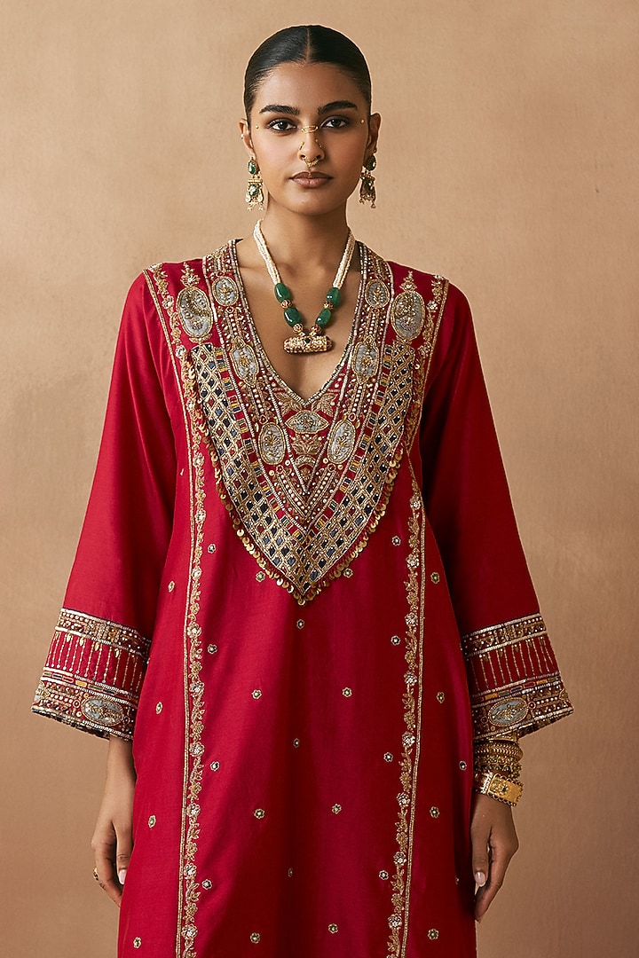 Deep Red Silk Chanderi Zardosi Embroidered Kurta Set by Sureena Chowdhri at Pernia's Pop Up Shop