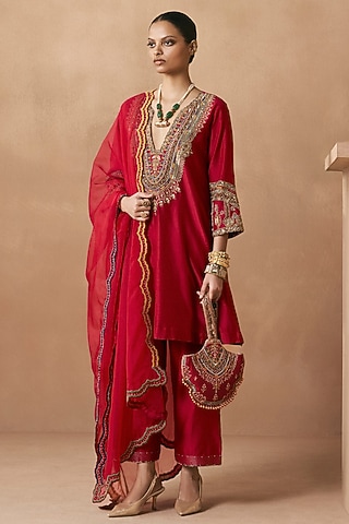 Deep Red Silk Chanderi Applique Embroidered Kurta Set by sureena chowdhri