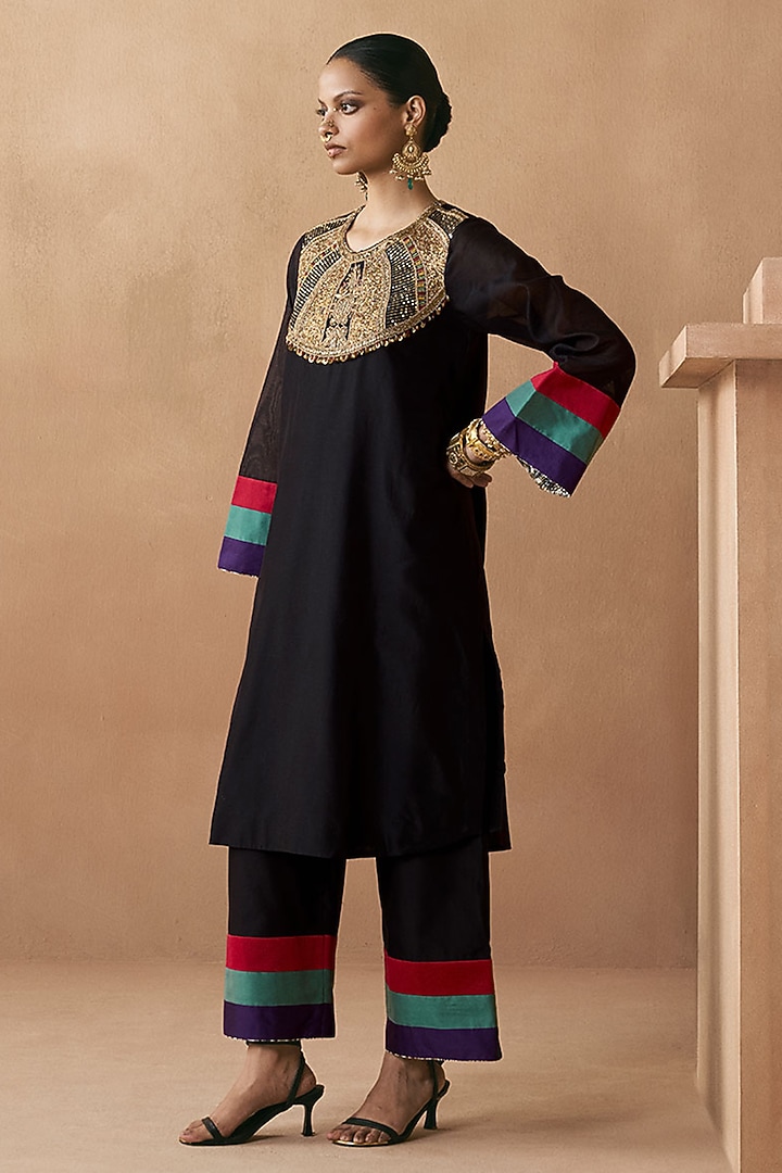 Black Silk Chanderi Aari Embroidered Kurta Set by Sureena Chowdhri at Pernia's Pop Up Shop