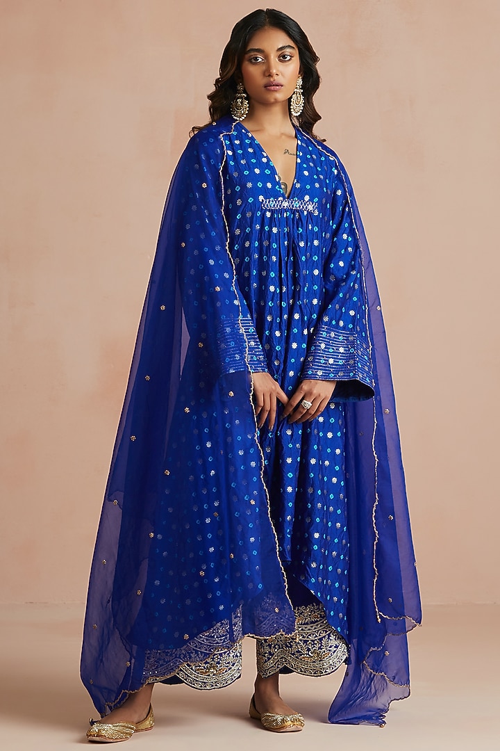 Ink Blue Bandhani Silk Kurta Set by Sureena Chowdhri at Pernia's Pop Up Shop