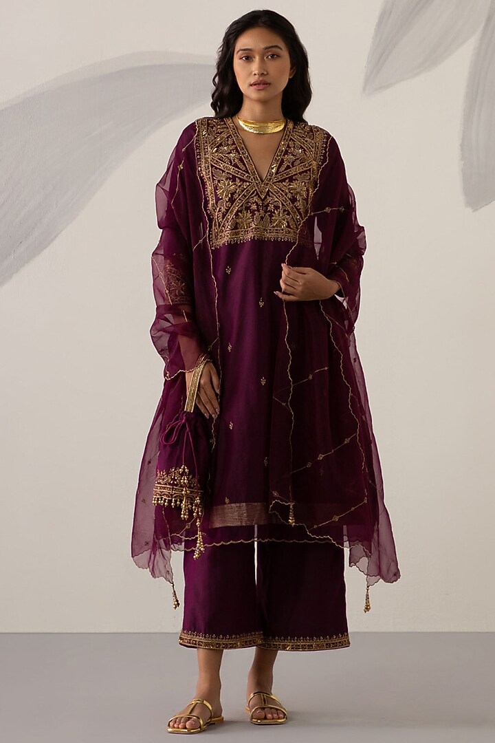 Wine Silk Chanderi Embroidered Kurta Set by Sureena Chowdhri at Pernia's Pop Up Shop