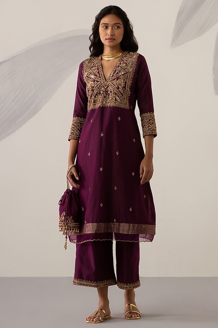 Wine Silk Chanderi Embroidered Kurta Set by Sureena Chowdhri at Pernia's Pop Up Shop