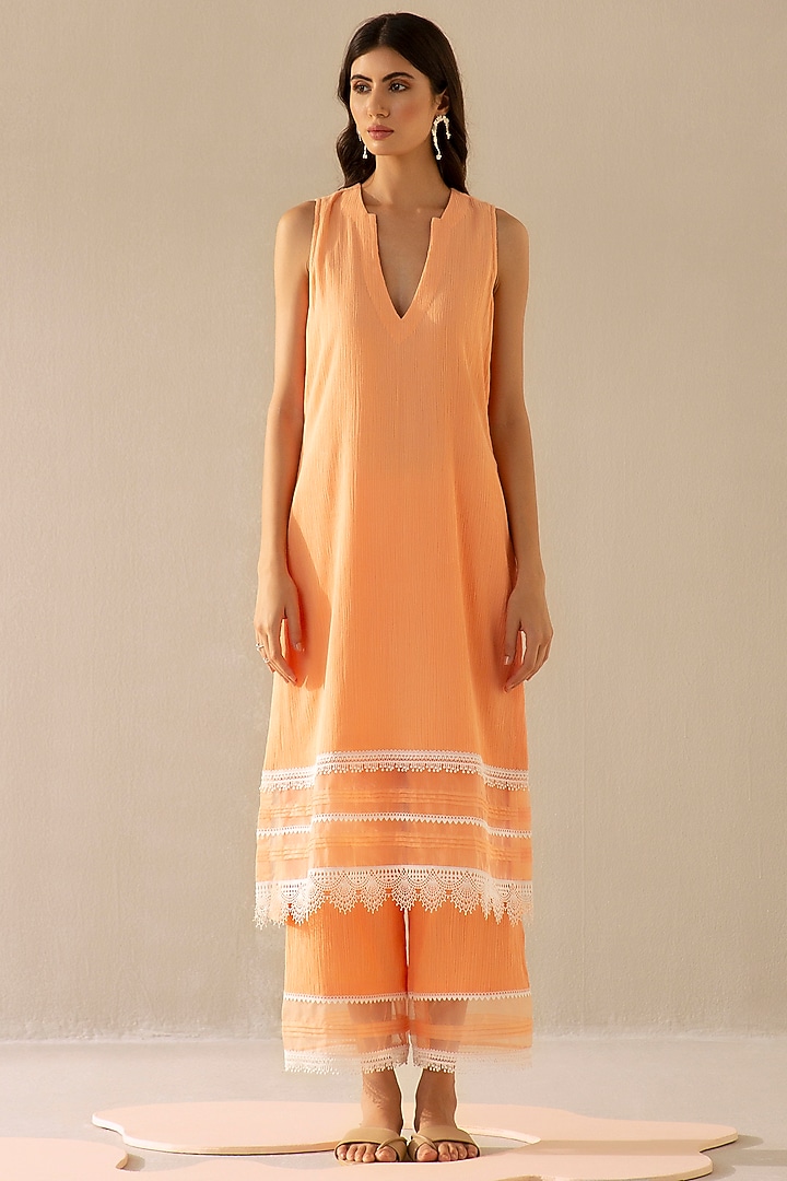 Peach Cotton Gauze Embroidered Kurta Set by Sureena Chowdhri at Pernia's Pop Up Shop