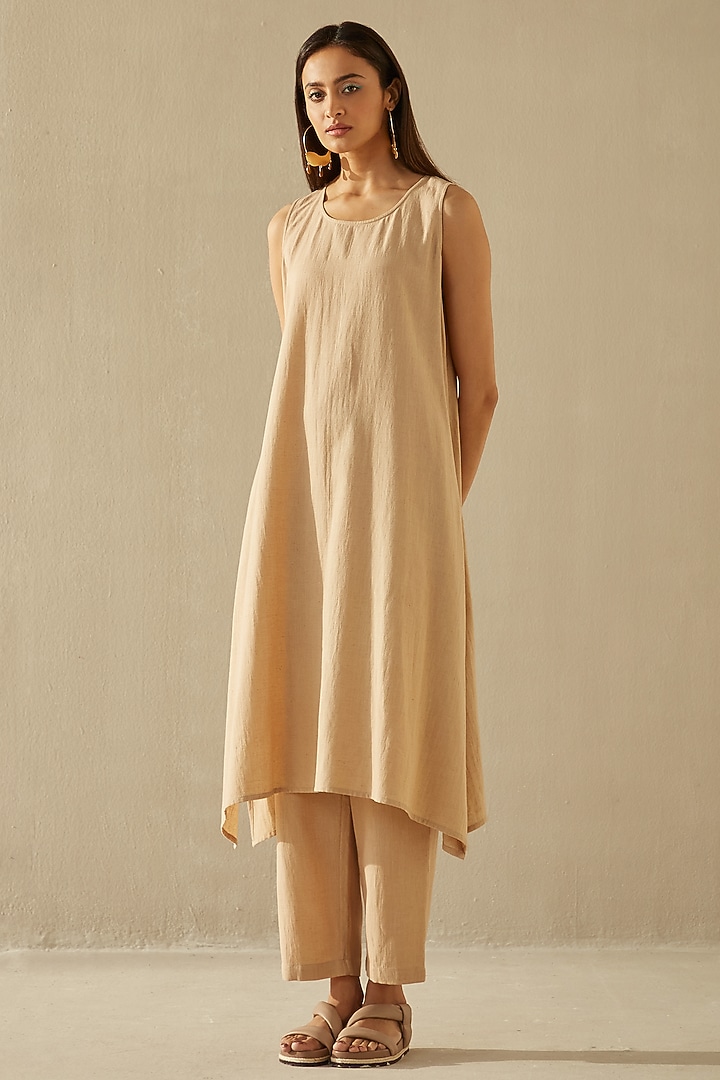 Beige Cotton Kurta Set by Sureena Chowdhri at Pernia's Pop Up Shop