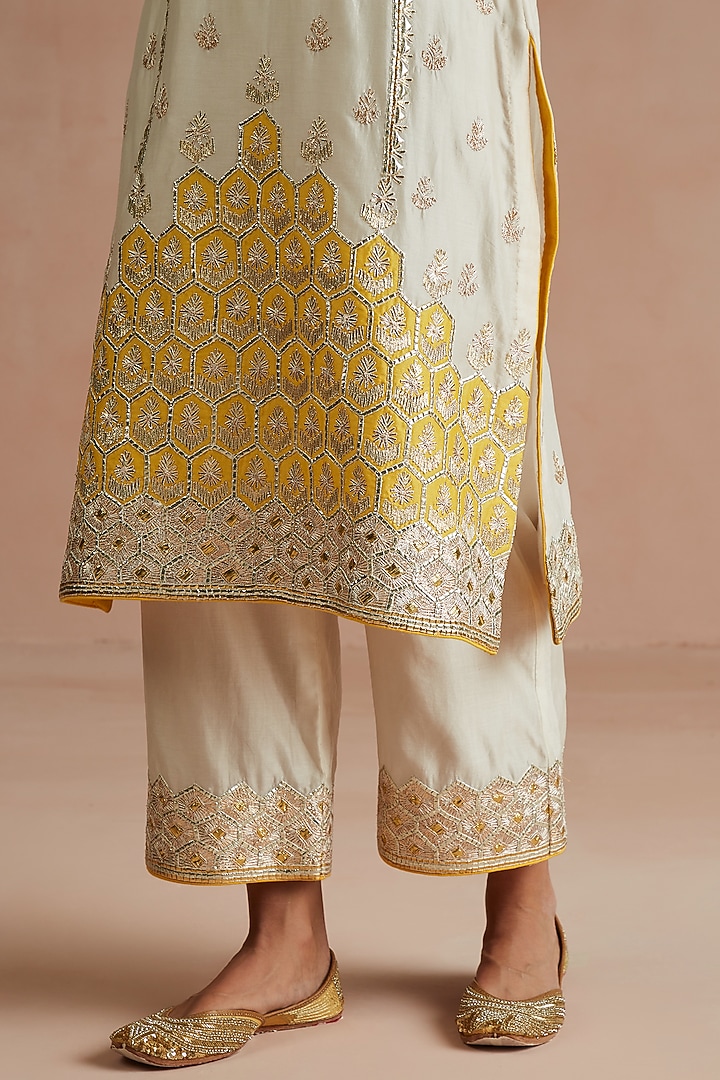 Ivory Silk Chanderi Embroidered Kurta Set by Sureena Chowdhri at Pernia's Pop Up Shop