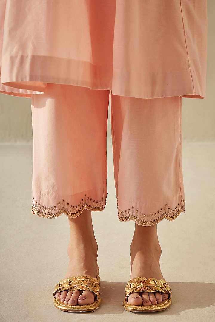 Peach Silk Chanderi Embroidered Kurta Set by Sureena Chowdhri at Pernia's Pop Up Shop