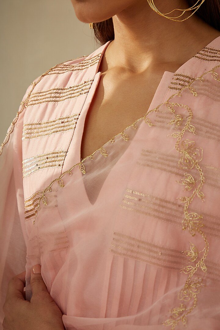 Peach Silk Chanderi Embroidered Kurta Set by Sureena Chowdhri at Pernia's Pop Up Shop