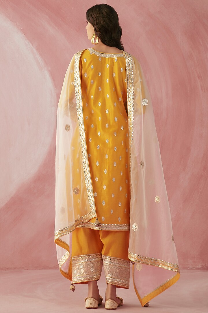 Yellow Silk Chanderi Embroidered Kurta Set by Sureena Chowdhri at Pernia's Pop Up Shop