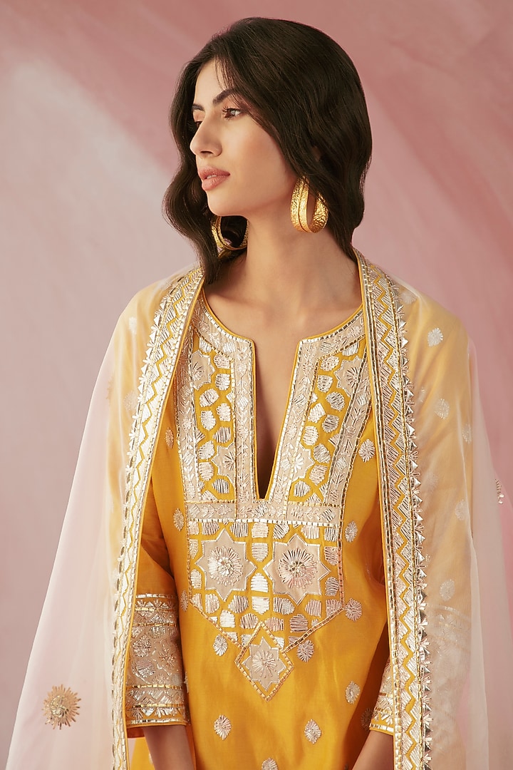 Yellow Silk Chanderi Embroidered Kurta Set by Sureena Chowdhri at Pernia's Pop Up Shop