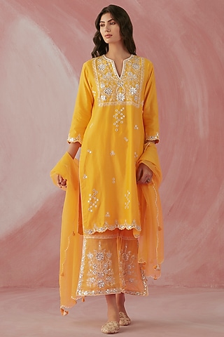 Yellow Silk Chanderi Embroidered Kurta Set by Sureena Chowdhri