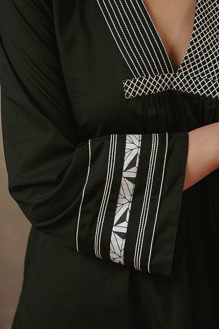 Ebony Black Cambric Cotton Embroidered Kurta Set by Sureena Chowdhri at Pernia's Pop Up Shop