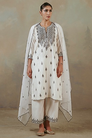 Ivory Silk Chanderi Embroidered Kurta Set by Sureena Chowdhri