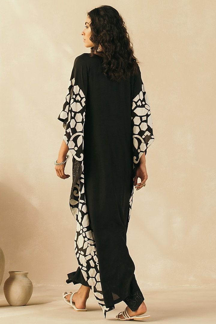 Midnight Black Muslin Embroidered Kaftan by Sureena Chowdhri at Pernia's Pop Up Shop
