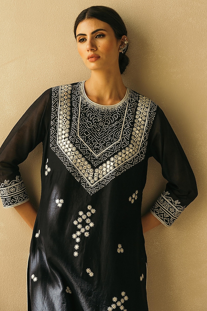 Midnight Black Silk Chanderi Embroidered Kurta Set by Sureena Chowdhri at Pernia's Pop Up Shop