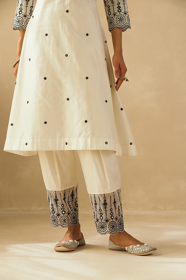 Ebony Black & Ivory Silk Chanderi Hand Embroidered Kurta Set by Sureena Chowdhri at Pernia's Pop Up Shop