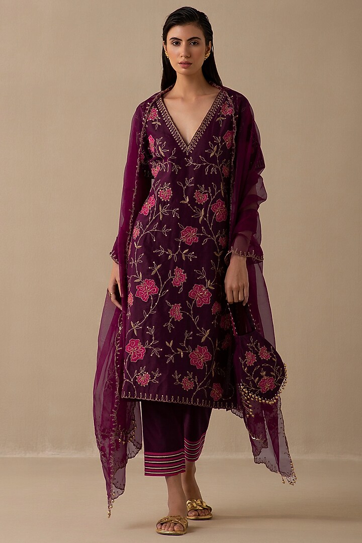 Wine Silk Chanderi Embroidered Kurta Set by Sureena Chowdhri at Pernia's Pop Up Shop