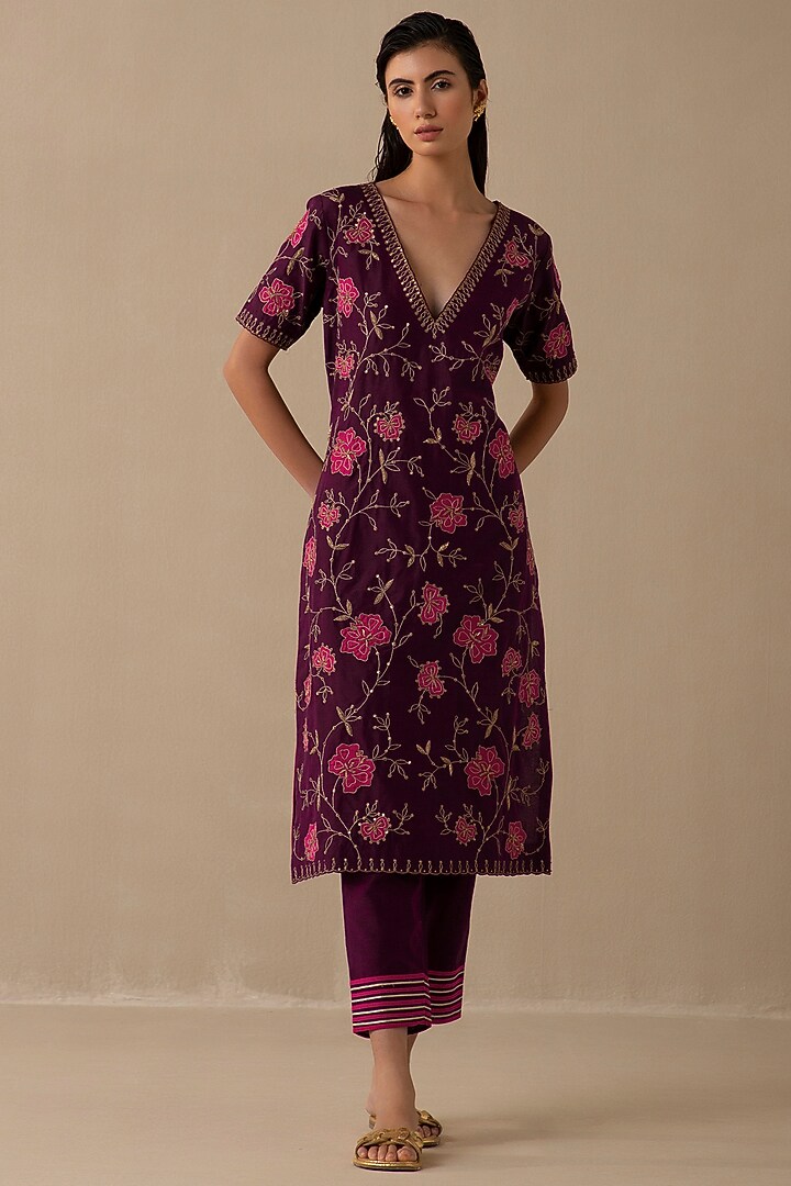 Wine Silk Chanderi Embroidered Kurta Set by Sureena Chowdhri at Pernia's Pop Up Shop