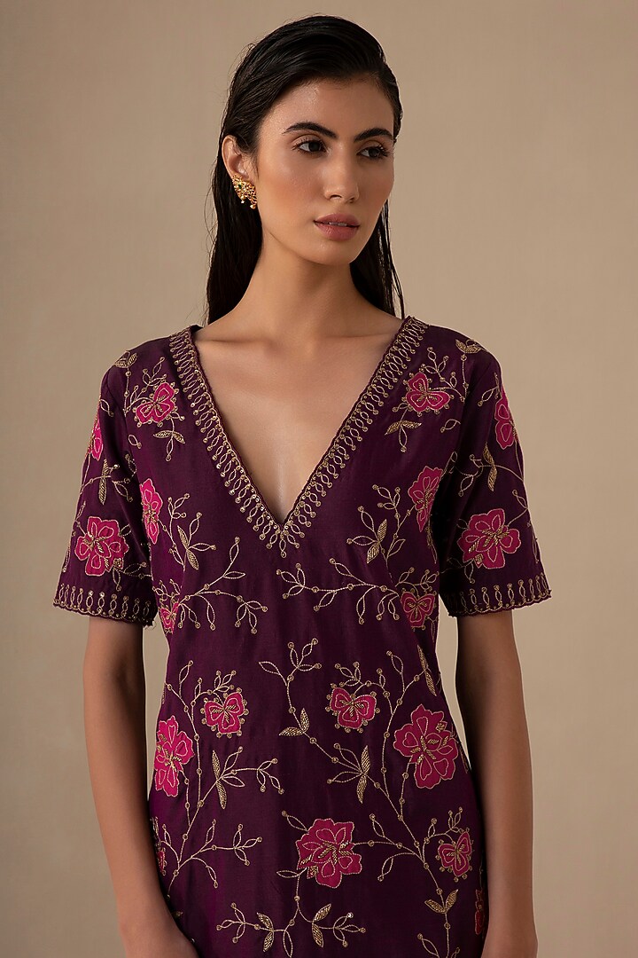 Wine Silk Chanderi Embroidered Kurta Set by Sureena Chowdhri at Pernia's Pop Up Shop