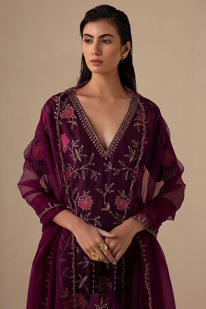 Wine Silk Chanderi Embroidered Kurta Set by Sureena Chowdhri at Pernia's Pop Up Shop