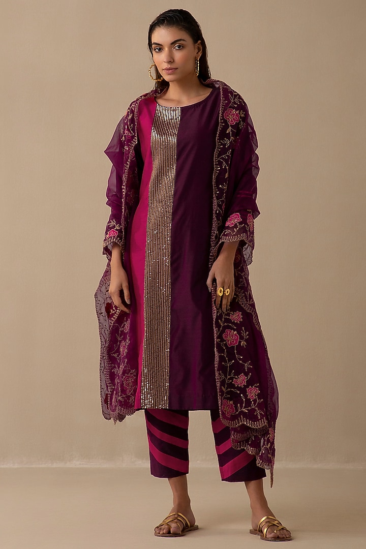 Wine & Crimson Magenta Silk Chanderi Kurta Set by Sureena Chowdhri at Pernia's Pop Up Shop