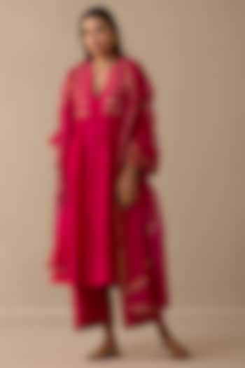 Crimson Magenta Silk Chanderi Embroidered Kurta Set by Sureena Chowdhri at Pernia's Pop Up Shop