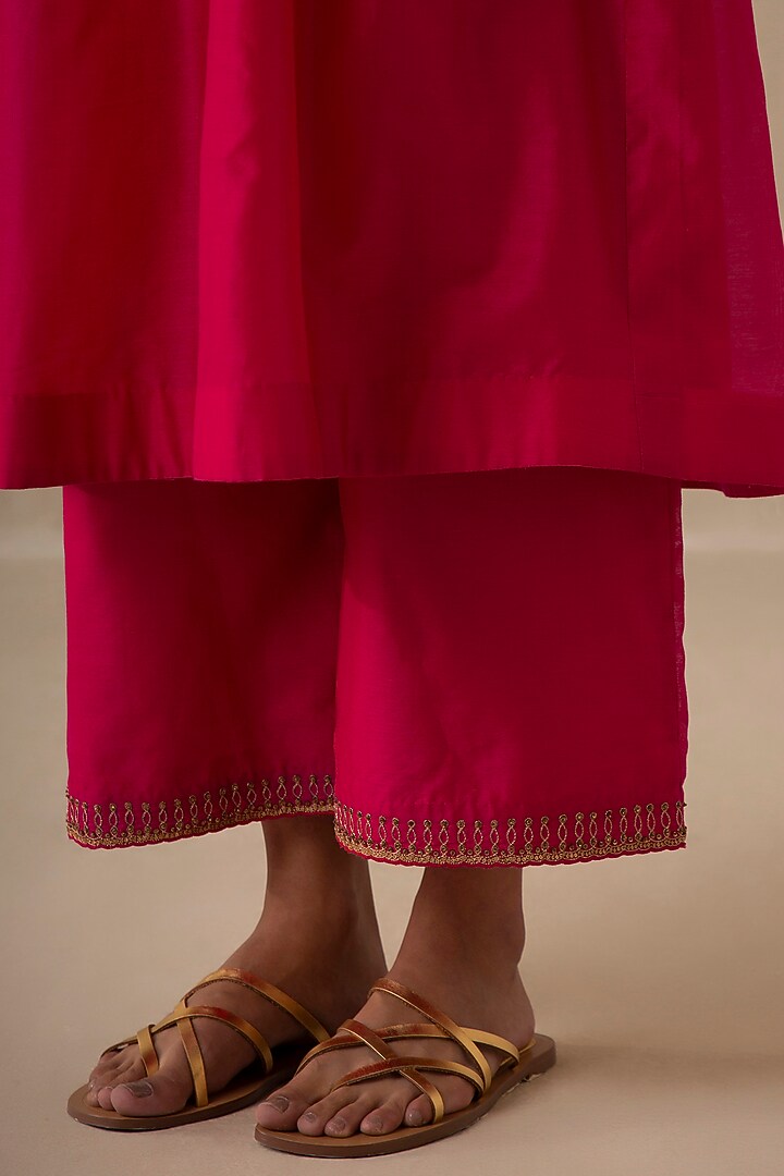 Crimson Magenta Silk Chanderi Embroidered Kurta Set by Sureena Chowdhri at Pernia's Pop Up Shop