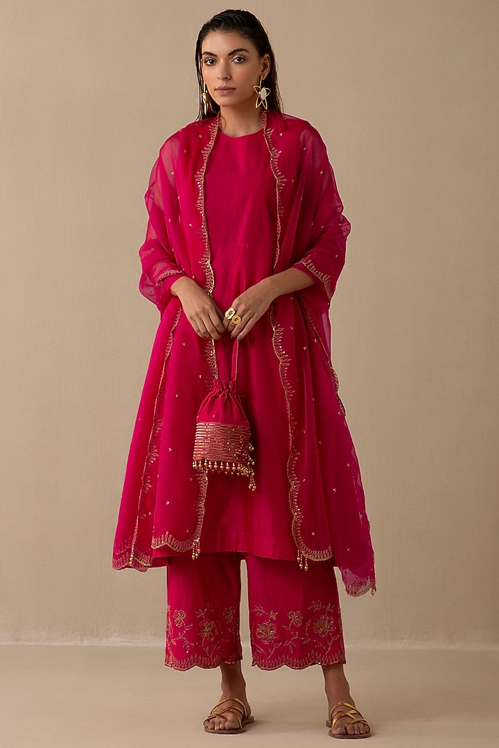 Crimson Magenta Silk Chanderi Embroidered Kurta Set by Sureena Chowdhri at Pernia's Pop Up Shop