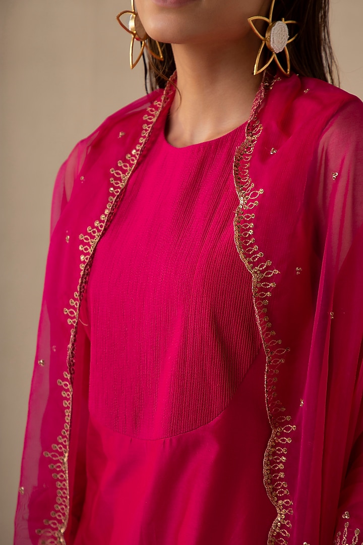 Crimson Magenta Silk Chanderi Embroidered Kurta Set by Sureena Chowdhri at Pernia's Pop Up Shop