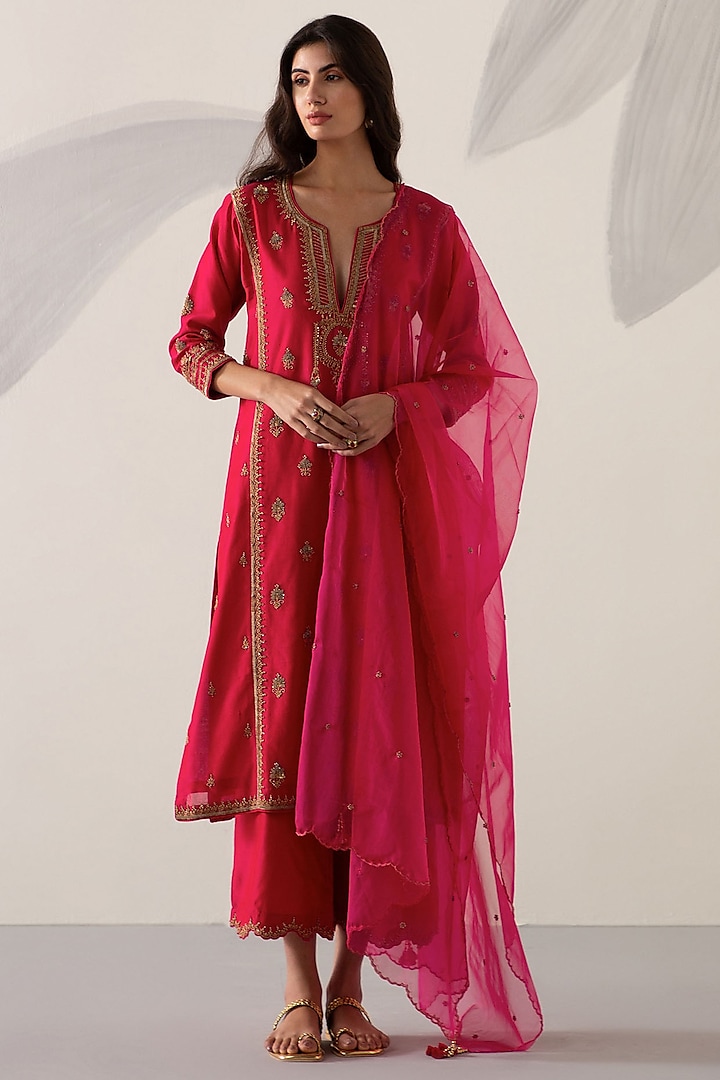Crimson Magenta Silk Chanderi Embroidered Kurta Set by Sureena Chowdhri