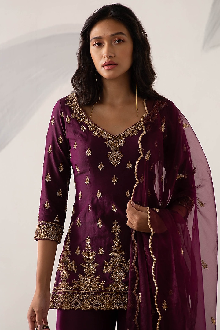 Wine Silk Chanderi Gharara Set by Sureena Chowdhri at Pernia's Pop Up Shop