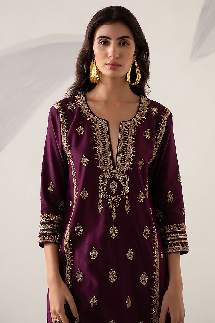 Wine Silk Chanderi Embroidered Kurta Set by Sureena Chowdhri at Pernia's Pop Up Shop