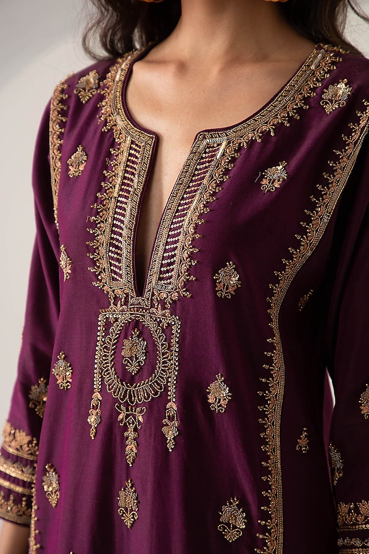 Wine Silk Chanderi Embroidered Kurta Set by Sureena Chowdhri at Pernia's Pop Up Shop