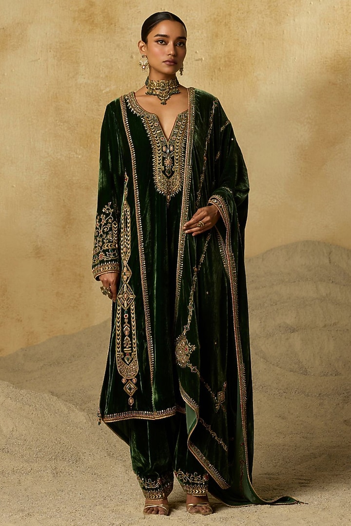 Forest Green Silk Velvet Zardosi Embroidered Farshi Set by Sureena Chowdhri at Pernia's Pop Up Shop