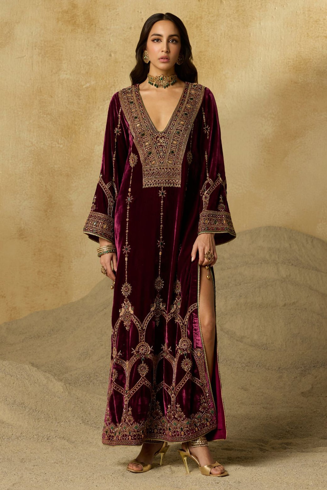 Sureena Chowdhri Black Silk Velvet Aari Embroidered Kaftan