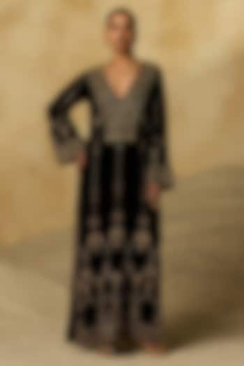 Dark Falsa Silk Velvet Aari Embroidered Kaftan by Sureena Chowdhri at Pernia's Pop Up Shop