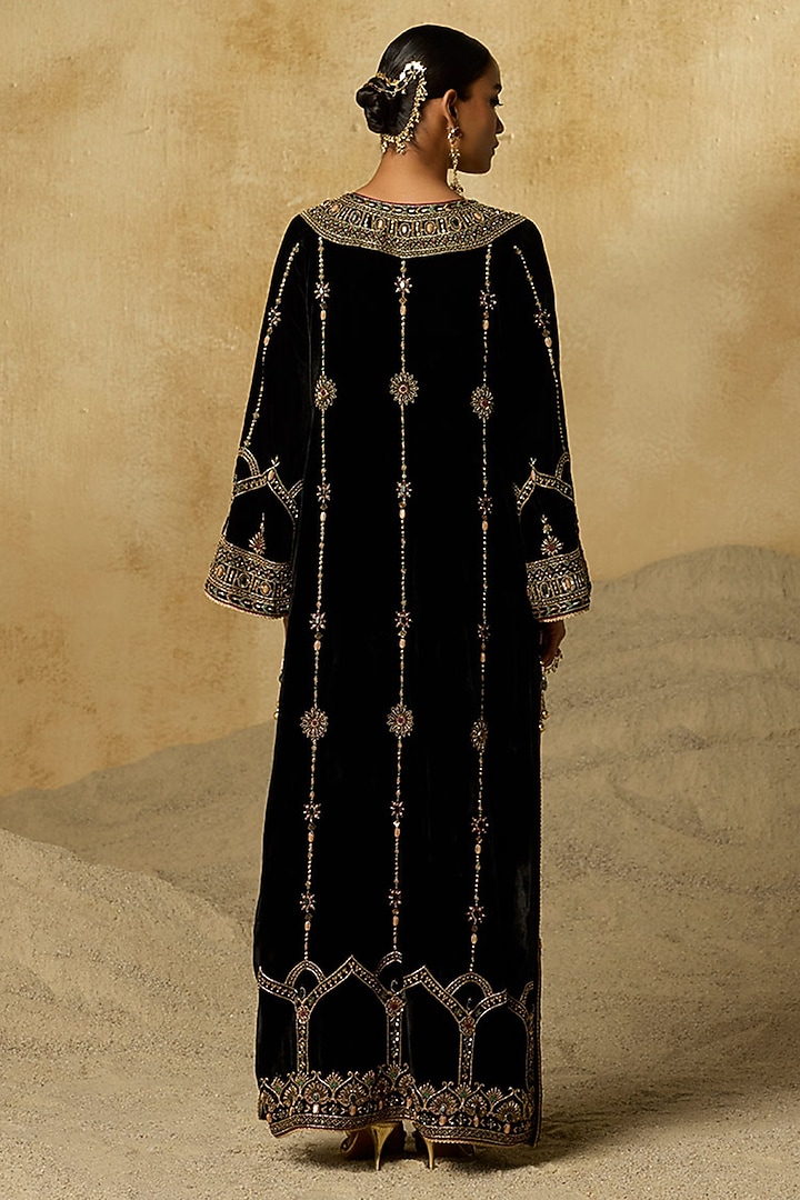 Dark Falsa Silk Velvet Aari Embroidered Kaftan by Sureena Chowdhri at Pernia's Pop Up Shop