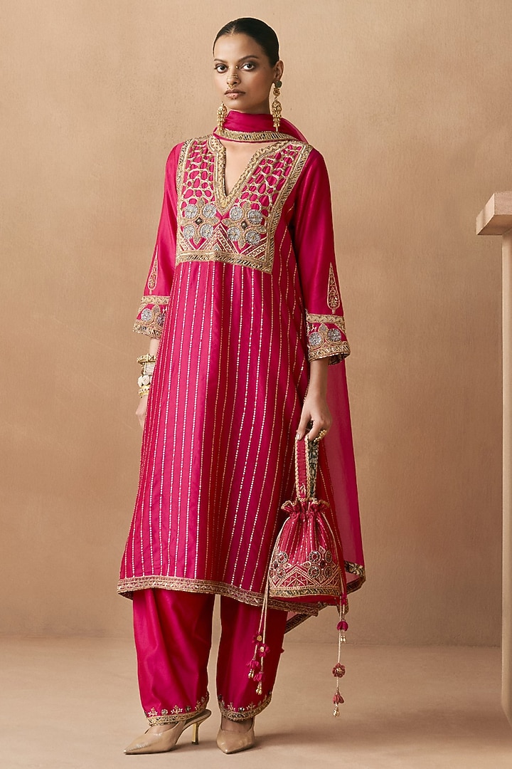 Crimson Magenta Silk Chanderi Applique Embroidered Kurta Set by Sureena Chowdhri at Pernia's Pop Up Shop
