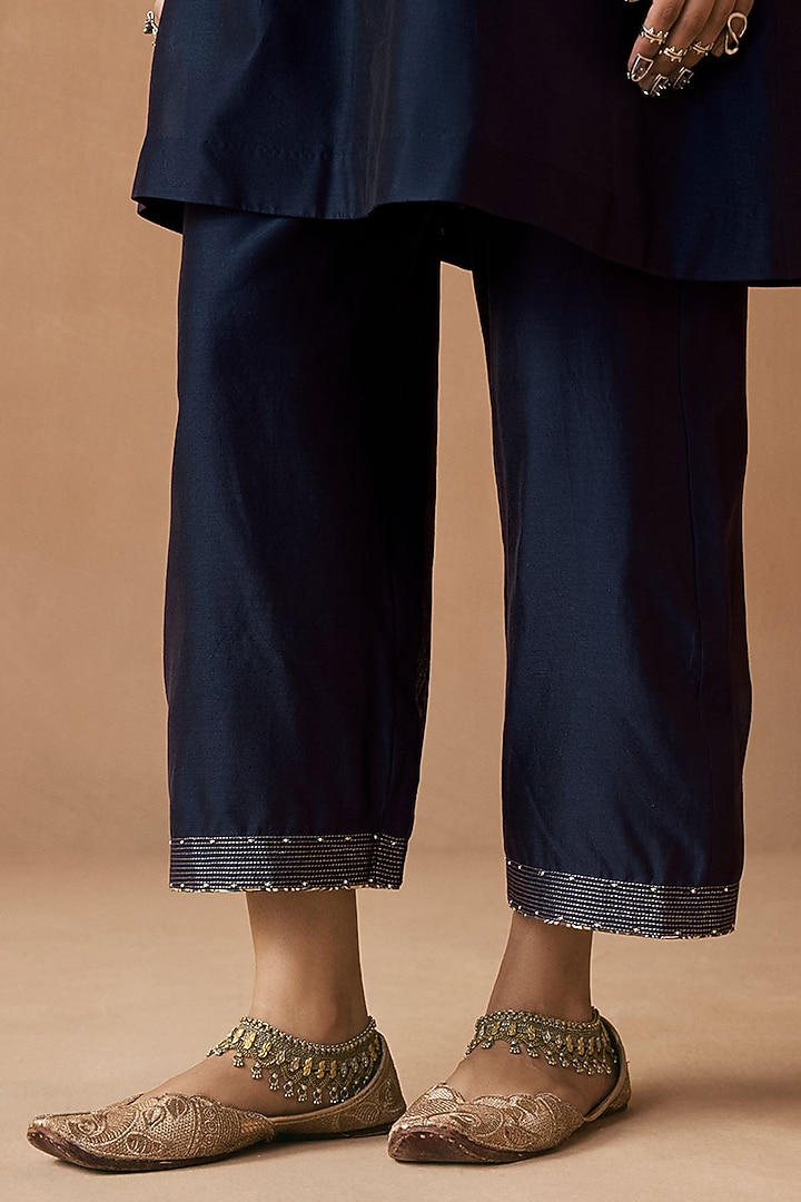 Navy Blue Silk Chanderi Applique Embroidered Kurta Set by Sureena Chowdhri at Pernia's Pop Up Shop