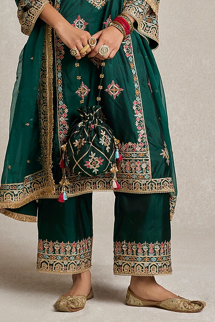 Deep Bottle Green Pure Silk Sitara Embroidered Kurta Set by Sureena Chowdhri at Pernia's Pop Up Shop