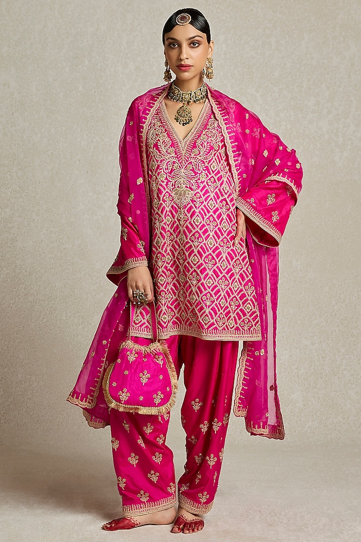 Rani Pink Silk Sitara Embroidered Kurta Set by Sureena Chowdhri