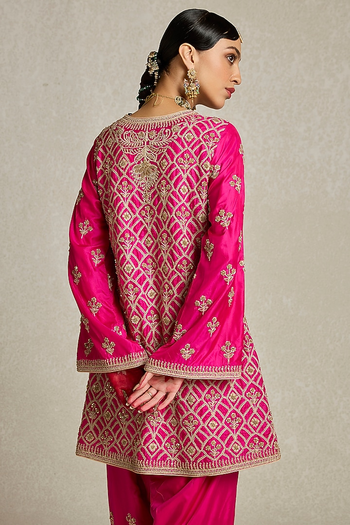 Rani Pink Silk Sitara Embroidered Kurta Set by Sureena Chowdhri at Pernia's Pop Up Shop