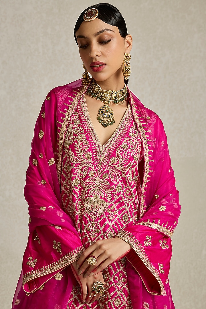 Rani Pink Silk Sitara Embroidered Kurta Set by Sureena Chowdhri at Pernia's Pop Up Shop