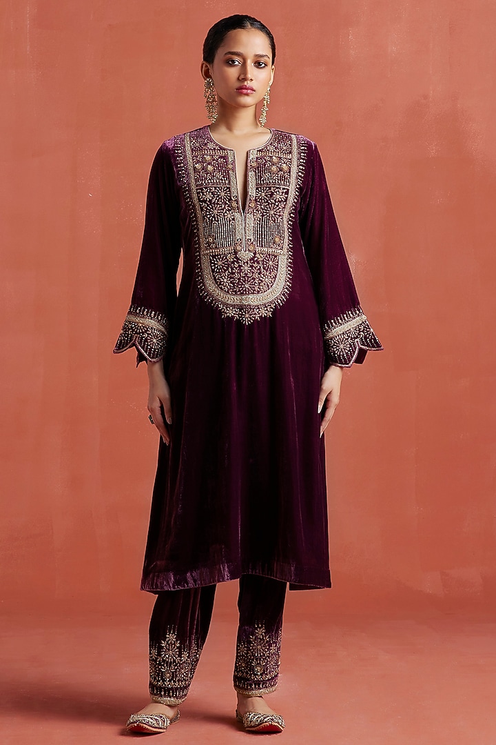 Wine Silk Velvet Hand Embroidered Kurta Set by Sureena Chowdhri at Pernia's Pop Up Shop
